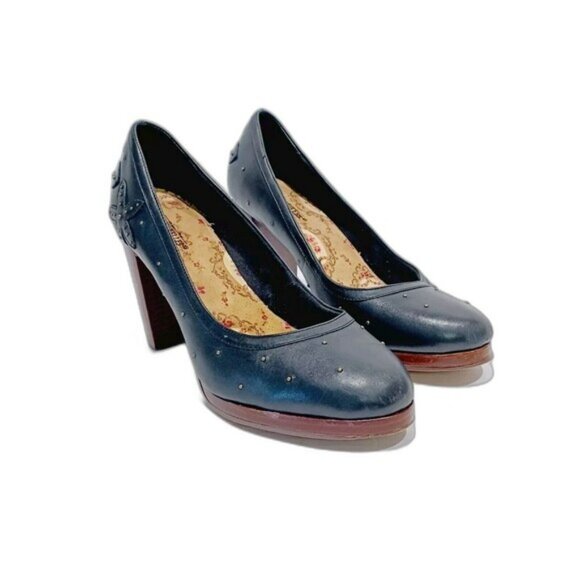 Seychelles Black Leather  Studded  Platform Heels - Picture 1 of 8